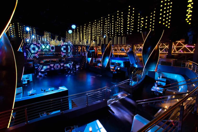 Story Nightclub in Miami — Massive EDM and hip-hop nightclub on South Beach with top-tier production and sound